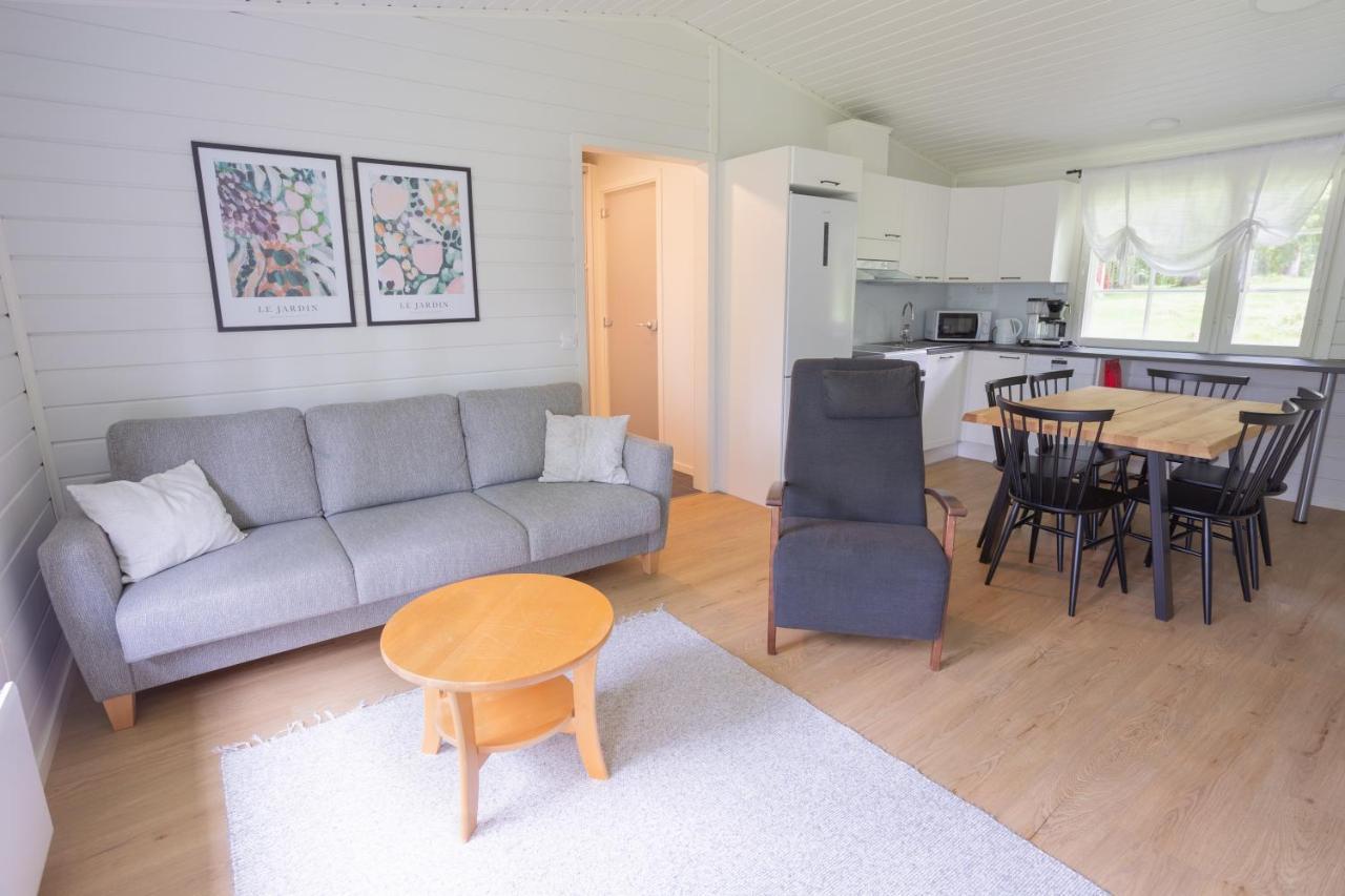 Lomaperkkioe Cottages Kajaani Buitenkant foto